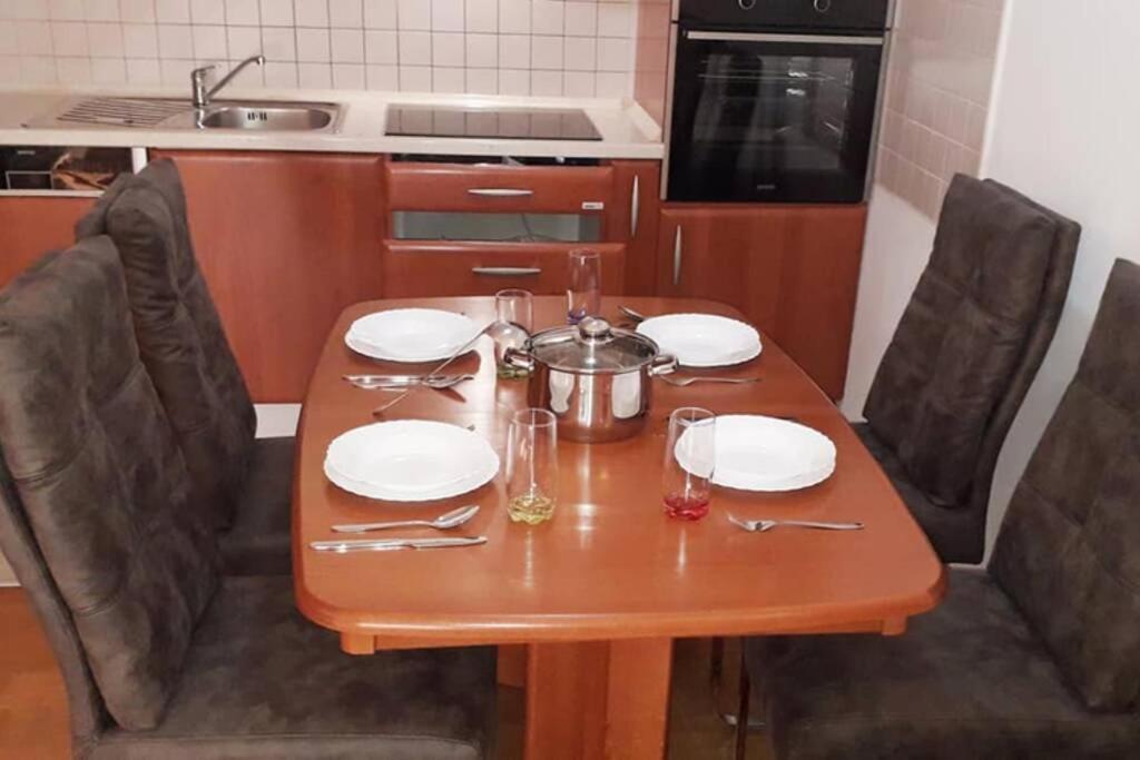 Apartment Franko - Uz Parking *